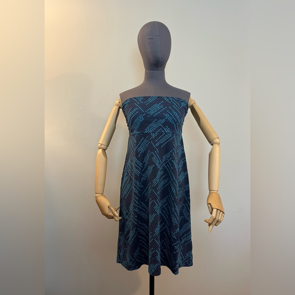 👗 Eddie Bauer Stretch Convertible Dress
